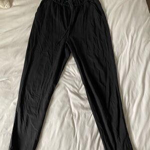 Women’s Lululemon pants